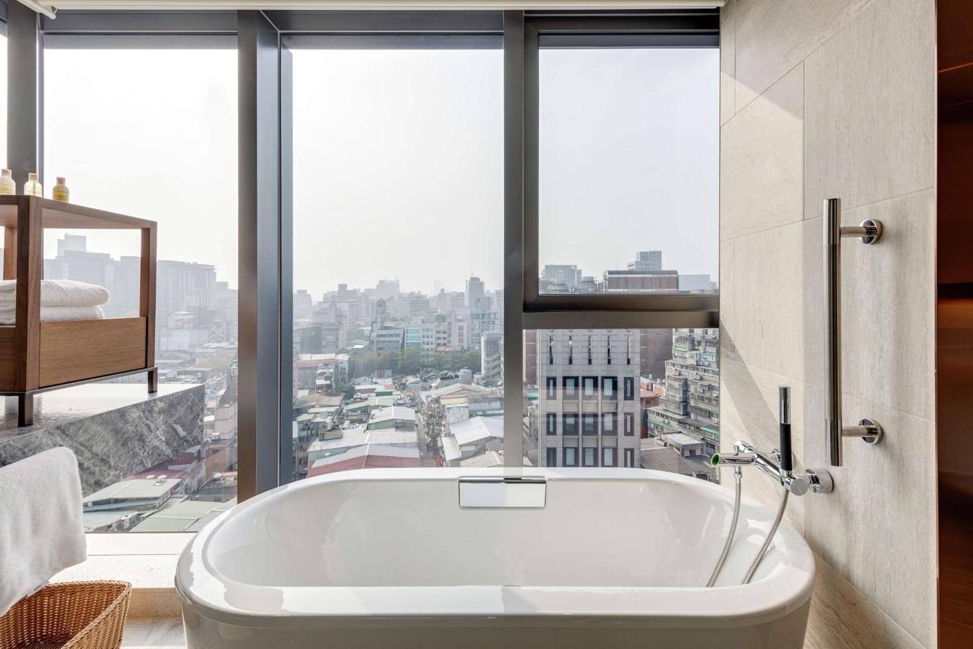 Doubletree By Hilton Taipei Zhongshan Exteriér fotografie